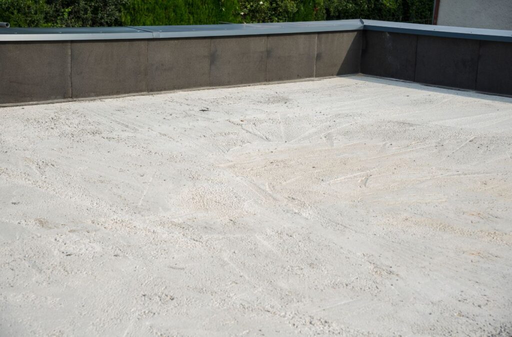 Emerald Roofing and Siding specialist performing flat roof repair in Nanuet, NY using advanced materials and skilled techniques for dependable results. Flat Roof Repair Near Me.